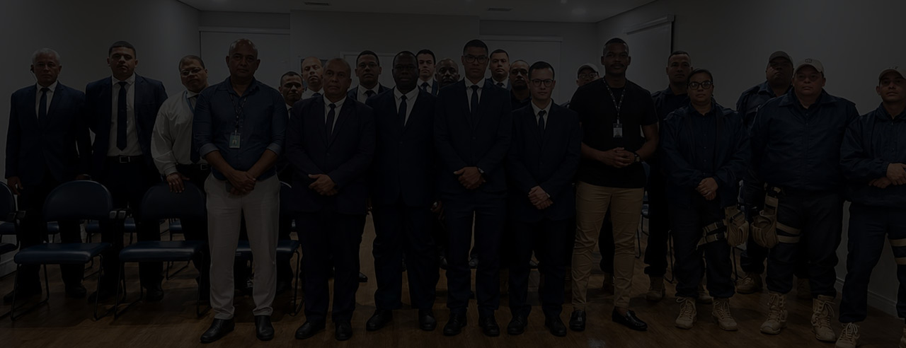 Equipe do Grupo TLV em treinamento